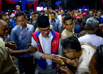 YAB Perdana Menteri, Dato’ Seri Anwar Ibrahim hadir pada Ceramah Jelajah Perpaduan Terengganu di PPR Hiliran, Kuala Terengganu pada 9 Ogos 2023. - AFIQ HAMBALI/Pejabat Perdana Menteri

NO SALES; NO ARCHIVE; RESTRICTED TO EDITORIAL USE ONLY. NOTE TO EDITORS: This photos may only be used for editorial reporting purposes for the contemporaneous illustration of events, things or the people in the image or facts mentioned in the caption. Reuse of the pictures may require further permission. MANDATORY CREDIT -