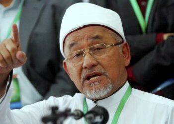Pemangku Ketua Dewan Ulamak PAS Datuk Dr. Mahfodz Mohamed speaks during press conferences  at the opening 54th Muktamar Dewan Ulamak in Gombak. 
AZHAR MAHFOF/The star (3/6/2015)