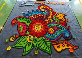 the Curve presents an illuminated, traditional kolam at the Centre Court in light of Deepavali.
