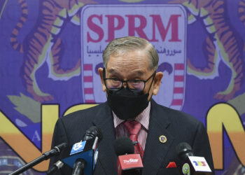 PUTRAJAYA, 11 Jan -- Pengerusi Lembaga Penasihat Pencegahan Rasuah (LPPR) Tan Sri Abu Zahar Ujang pada sidang media di ibu pejabat Suruhanjaya Pencegahan Rasuah Malaysia (SPRM) hari ini.

--fotoBERNAMA (2022) HAK CIPTA TERPELIHARA

PUTRAJAYA, Jan 11 -- Anti-Corruption Advisory Board (LPPR) Chairman Tan Sri Abu Zahar Ujang at a press conference at the Malaysian Anti -Corruption Commission (MACC) headquarters today.

--fotoBERNAMA (2022) COPYRIGHT RESERVED