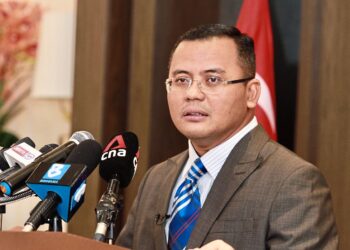 Press conference on MCO implementation in the Selangor state by Datuk Seri Amirudin bin Shari.

— LOW LAY PHON/The Star