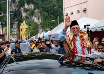 YAB Perdana Menteri, Dato’ Seri Anwar Ibrahim membuat tinjauan sempena sambutan Perayaan Thaipusam di Batu Caves, Selangor pada 7 Februari 2025. - AFIQ HAMBALI/Pejabat Perdana Menteri

NO SALES; NO ARCHIVE; RESTRICTED TO EDITORIAL USE ONLY. NOTE TO EDITORS: This photos may only be used for editorial reporting purposes for the contemporaneous illustration of events, things or the people in the image or facts mentioned in the caption. Reuse of the pictures may require further permission. MANDATORY CREDIT -
