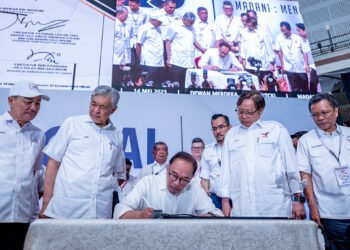 YAB Perdana Menteri, Dato’ Seri Anwar Ibrahim menghadiri Konvensyen Nasional Kerajaan Perpaduan 2023 di Dewan Merdeka, WTC Kuala Lumpur, 14 Mei 2023. - SADIQ ASYRAF/Pejabat Perdana Menteri

NO SALES; NO ARCHIVE; RESTRICTED TO EDITORIAL USE ONLY. NOTE TO EDITORS: This photos may only be used for editorial reporting purposes for the contemporaneous illustration of events, things or the people in the image or facts mentioned in the caption. Reuse of the pictures may require further permission. MANDATORY CRED