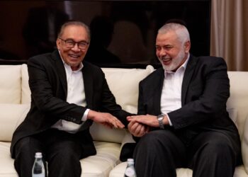 YAB Perdana Menteri, Dato’ Seri Anwar Ibrahim bertemu dengan Ketua Politik Hamas, Ismail Haneyeh di Doha, Qatar pada 13 Mei 2024. - AFIQ HAMBALI/Pejabat Perdana Menteri

NO SALES; NO ARCHIVE; RESTRICTED TO EDITORIAL USE ONLY. NOTE TO EDITORS: This photos may only be used for editorial reporting purposes for the contemporaneous illustration of events, things or the people in the image or facts mentioned in the caption. Reuse of the pictures may require further permission. MANDATORY CREDIT - AFIQ HAMBALI/Pr