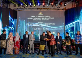 YAB Perdana Menteri, Dato’ Seri Anwar Ibrahim hadir pada Majlis Pelancaran Modul Latihan Kenegaraan Malaysia Madani di Putrajaya  pada 5 Jun 2024. - AFIQ HAMBALI/Pejabat Perdana Menteri

NO SALES; NO ARCHIVE; RESTRICTED TO EDITORIAL USE ONLY. NOTE TO EDITORS: This photos may only be used for editorial reporting purposes for the contemporaneous illustration of events, things or the people in the image or facts mentioned in the caption. Reuse of the pictures may require further permission. MANDATORY CREDIT