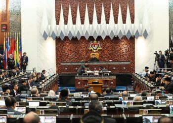 KUALA LUMPUR, 19 Dis -- Suasana di dalam Dewan Rakyat pada Mesyuarat Pertama Penggal Pertama Majlis Parlimen ke -15 Dewan Rakyat di Bangunan Parlimen hari ini.

-- fotoBERNAMA (2022) HAK CIPTA TERPELIHARA